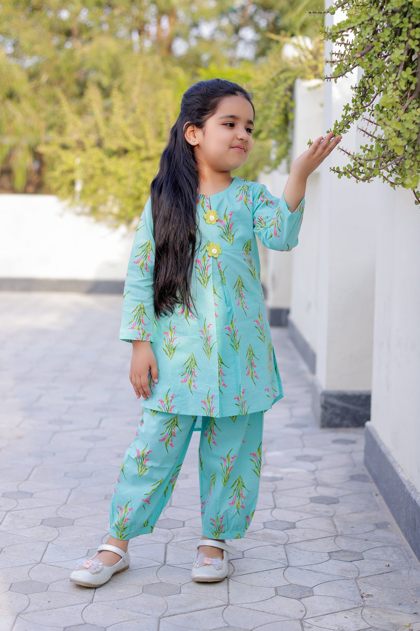 Tulip Twirls Co-Ord – Aqua Glow