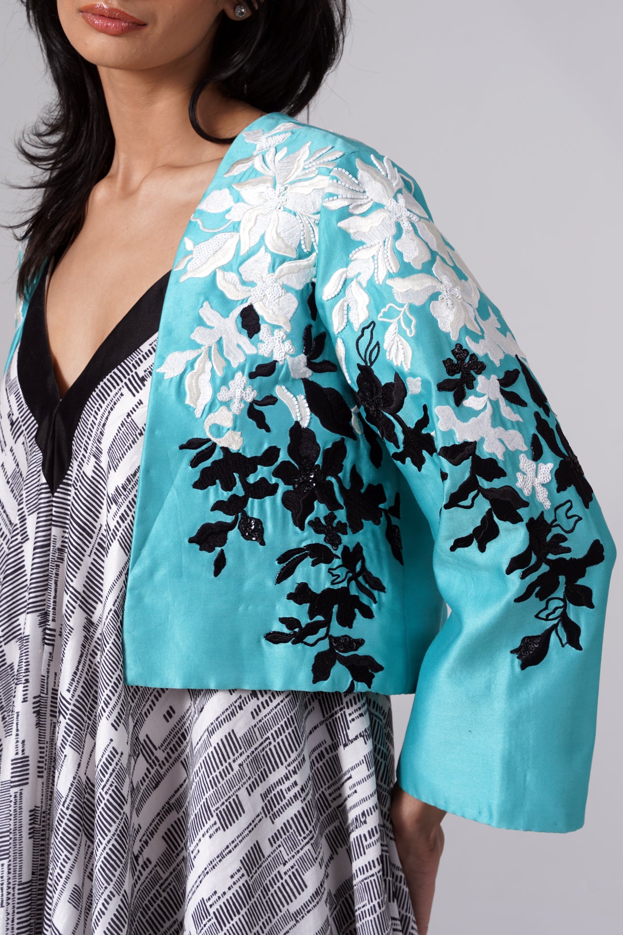 Sample Sale Tulum - Shrug Jacket