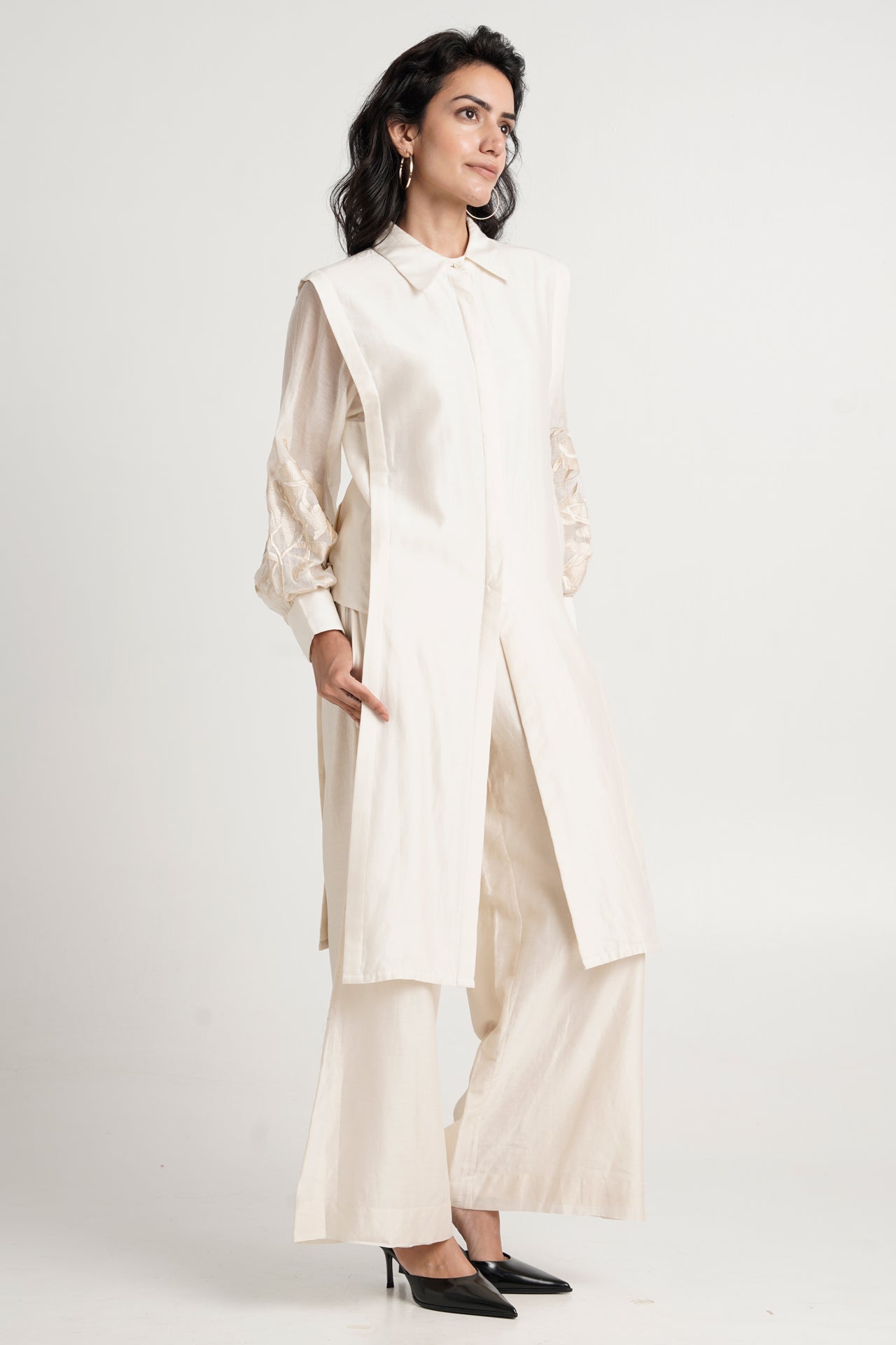 Buckler - Ivory Hostess Kurta Set